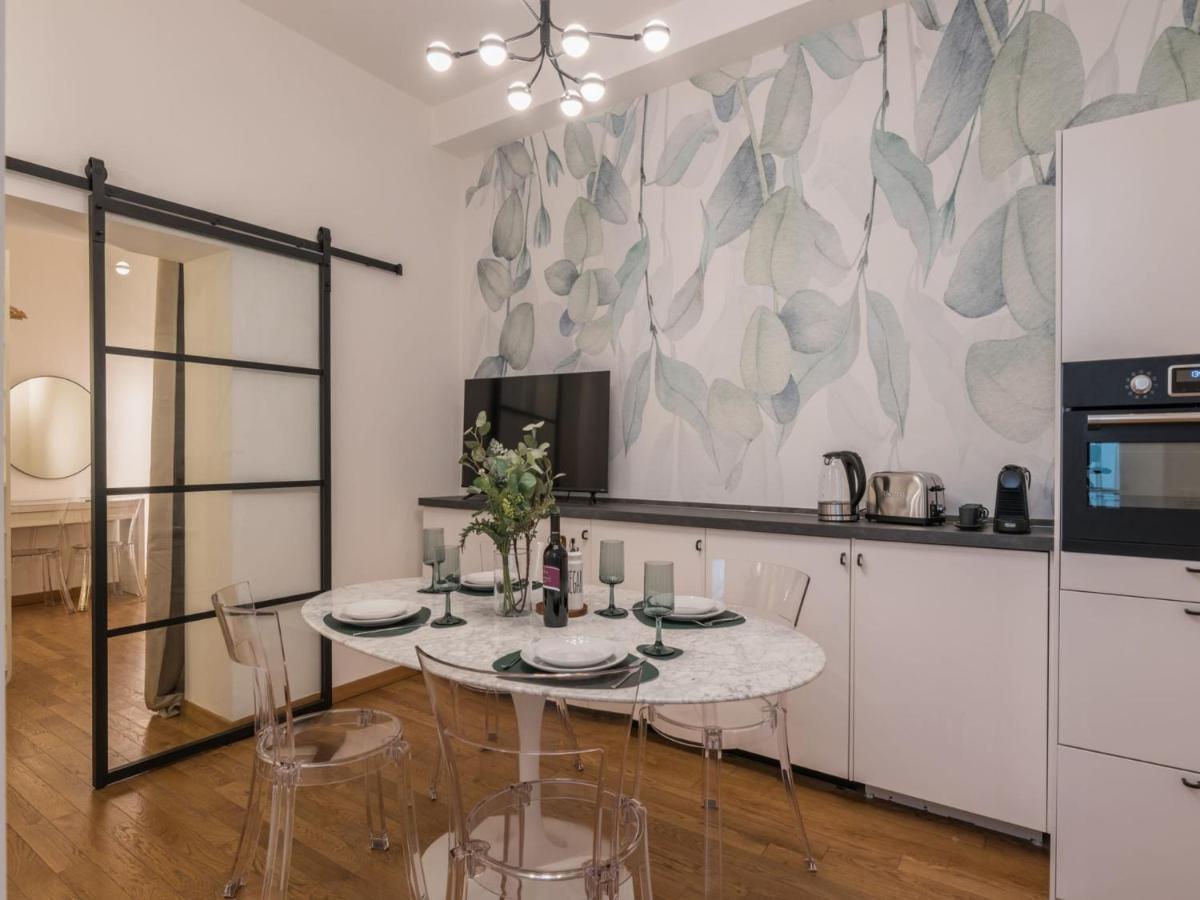 The Best Rent - Cozy Two-Bedroom Apartment In Via Dei Condotti Rome Exterior photo